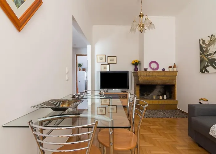 Nice 2Bedroom Apartment In Pagkrati